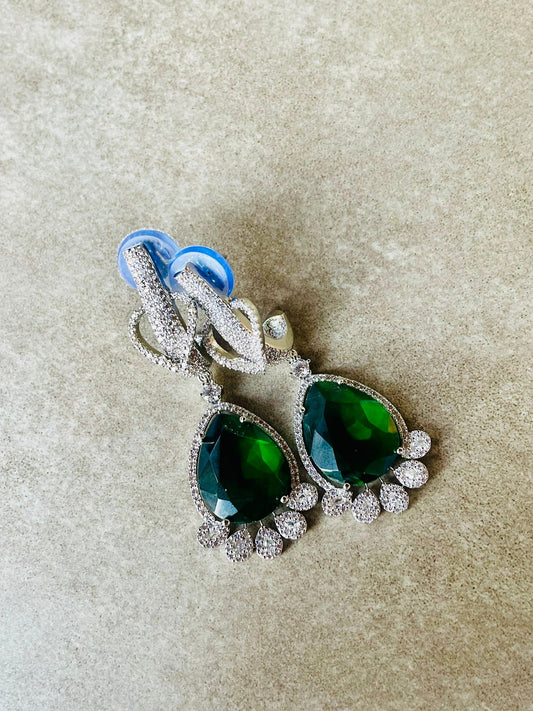 What’s Hot in 2025 Jewelry: Trends That Redefine Elegance